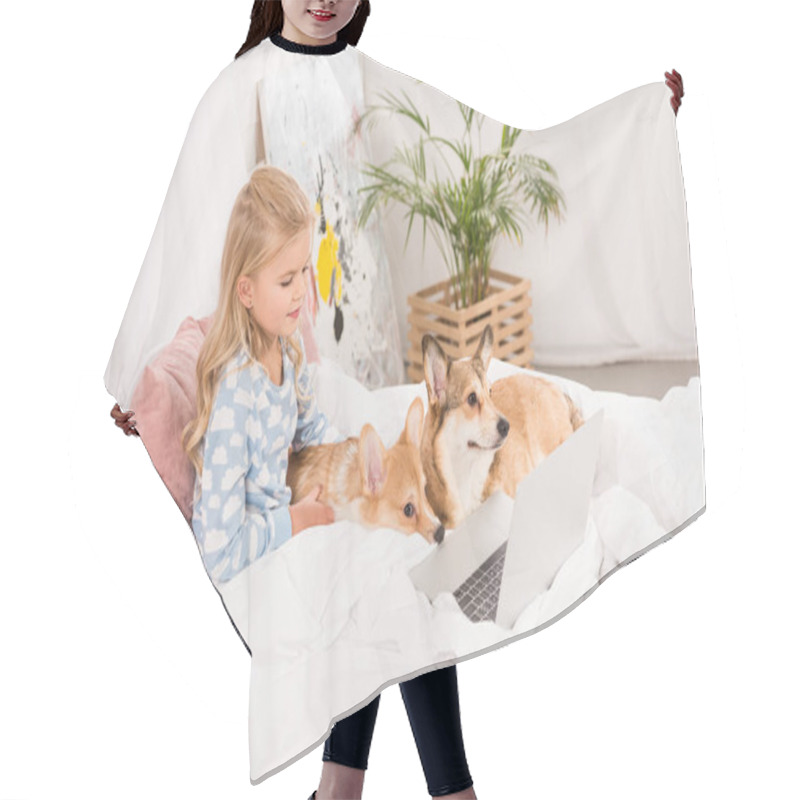 Personality  Cute Child Lying In Bed With Corgi Dogs And Using Laptop At Home Hair Cutting Cape