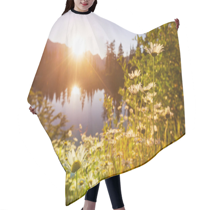 Personality  Beautiful Mountain Meadow Hair Cutting Cape