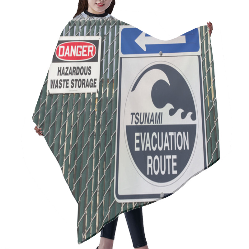 Personality  Tsunami Evacuation Route Sign Hair Cutting Cape