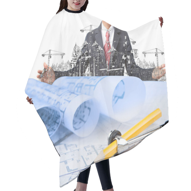 Personality  Industry Construction And Business Man Hair Cutting Cape