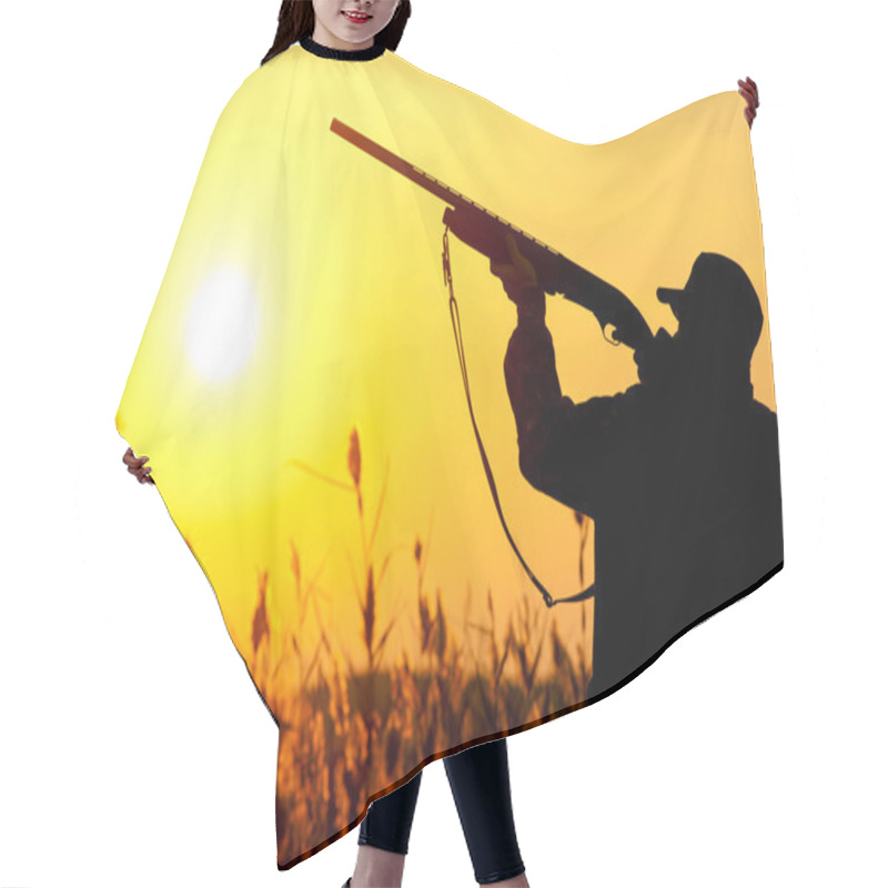 Personality  Hunter Hair Cutting Cape