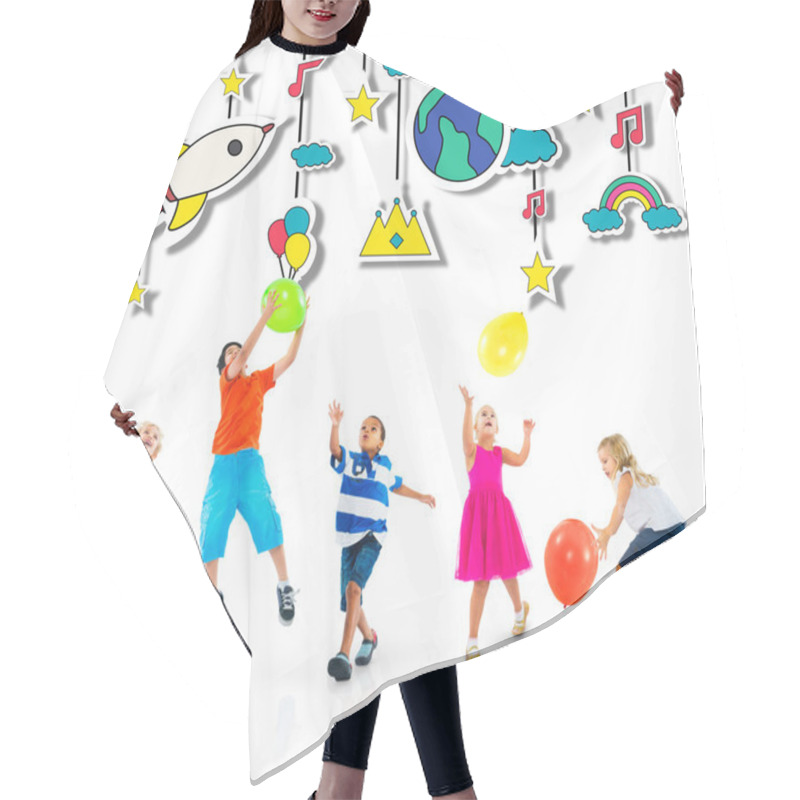 Personality  Children And Mobile Sculpture Hanging Hair Cutting Cape