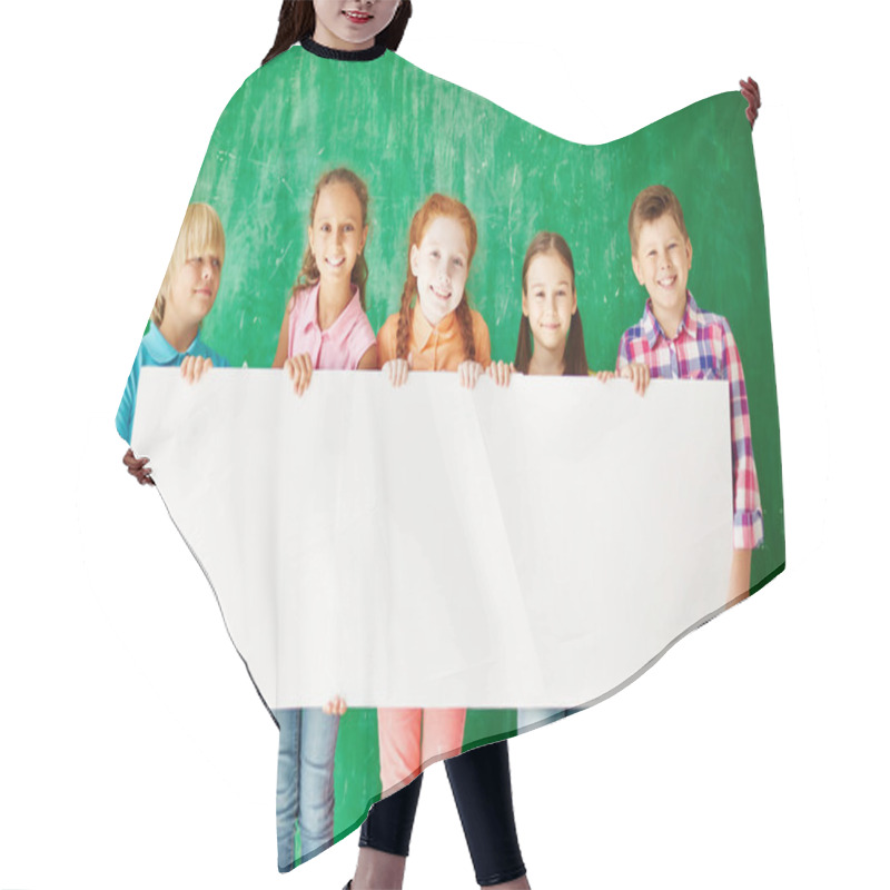 Personality  Classmates With Blank Paper Hair Cutting Cape