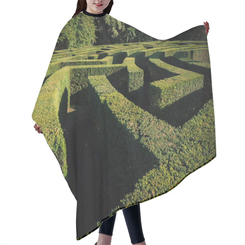 Personality  Green Bushes Labyrinth, Landscape Gardening Design Hair Cutting Cape