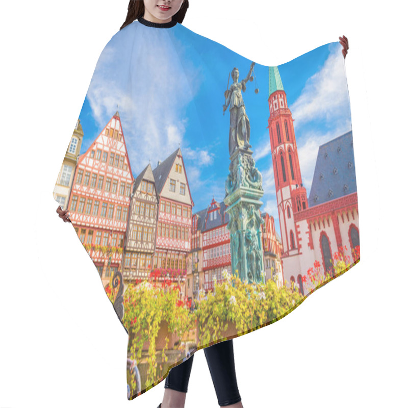 Personality  Frankfurt Old Town Hair Cutting Cape