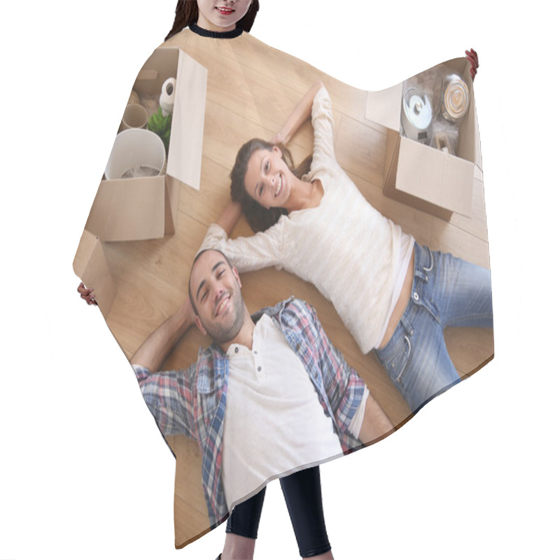 Personality  Young Adults Moving In New Home Hair Cutting Cape