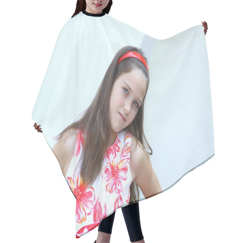 Personality  Beautiful Little Girl Hair Cutting Cape