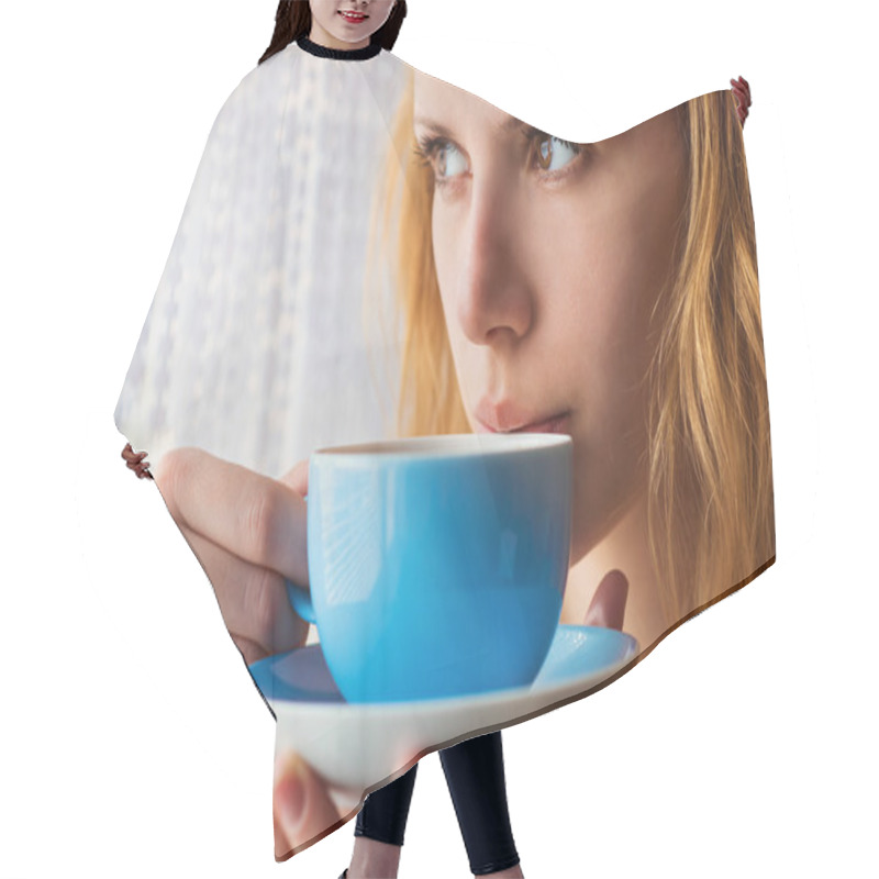 Personality  Woman With Cup Of Coffee Hair Cutting Cape