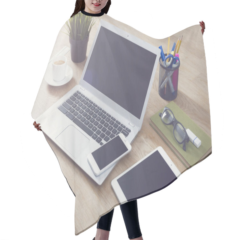 Personality  Responsive Design Mockup Hair Cutting Cape