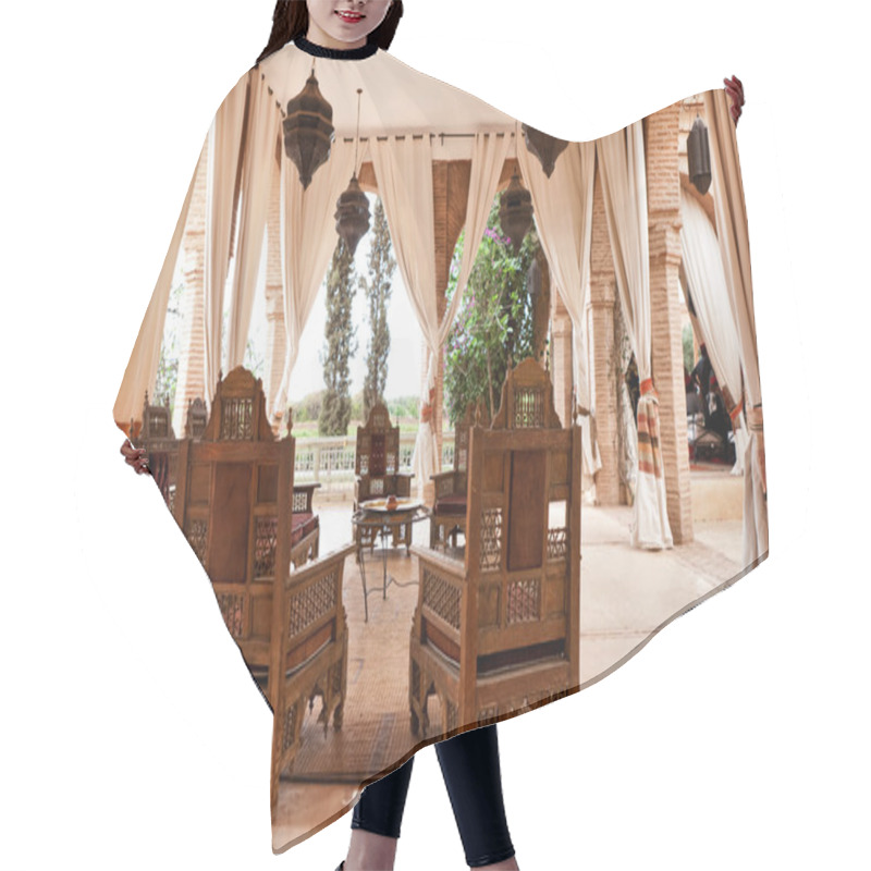 Personality  Arabian Interior Hair Cutting Cape