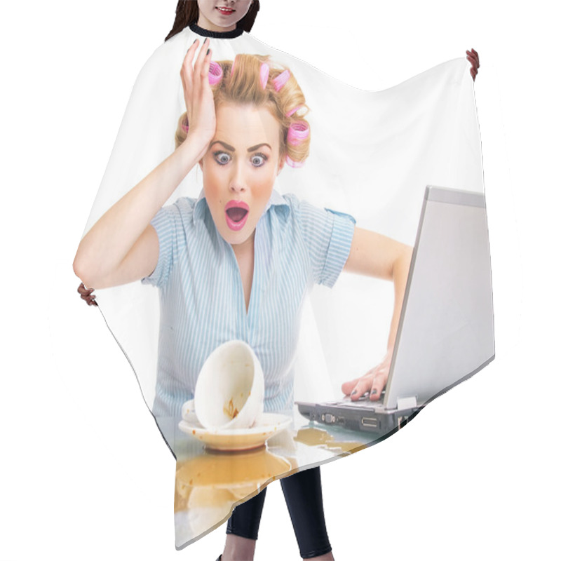 Personality  Shocked Woman Hair Cutting Cape