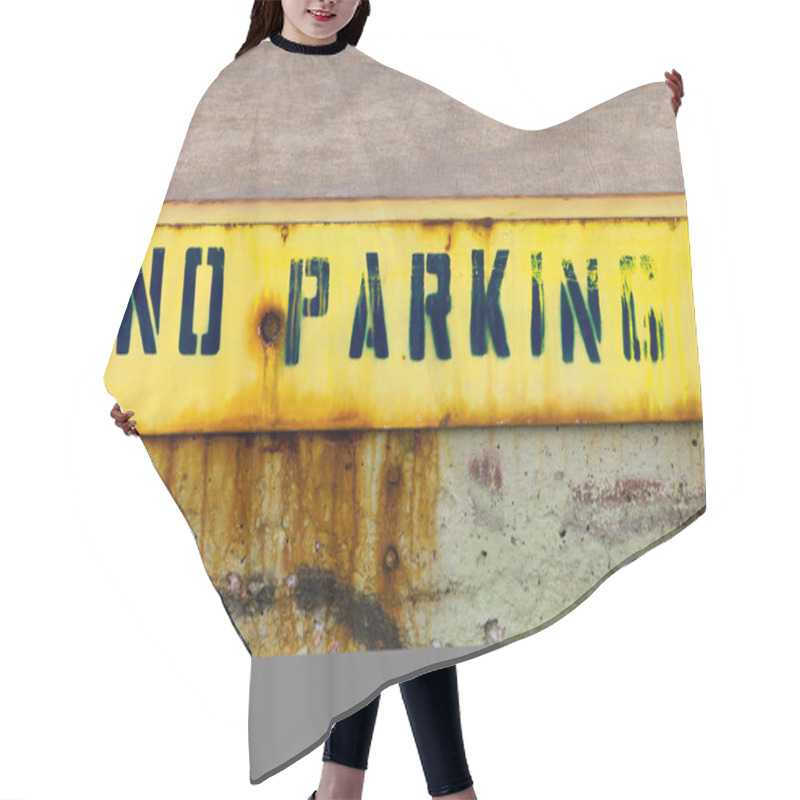 Personality  No Parking Sign Painted On Grungy Wall Hair Cutting Cape