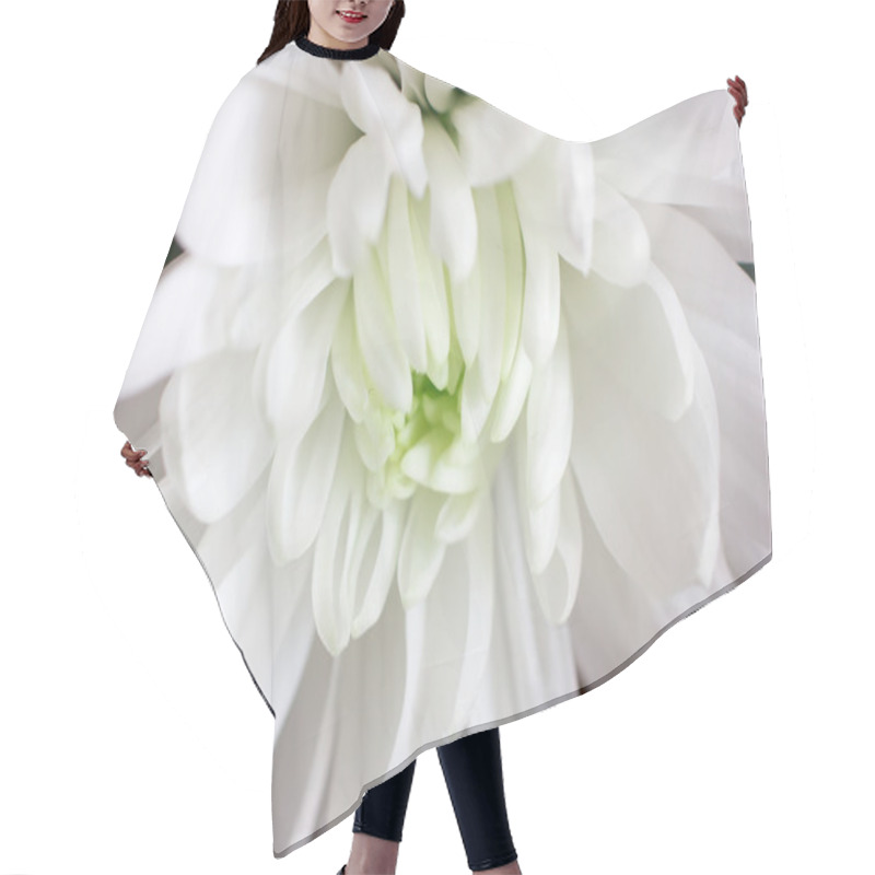 Personality  White Flower Hair Cutting Cape