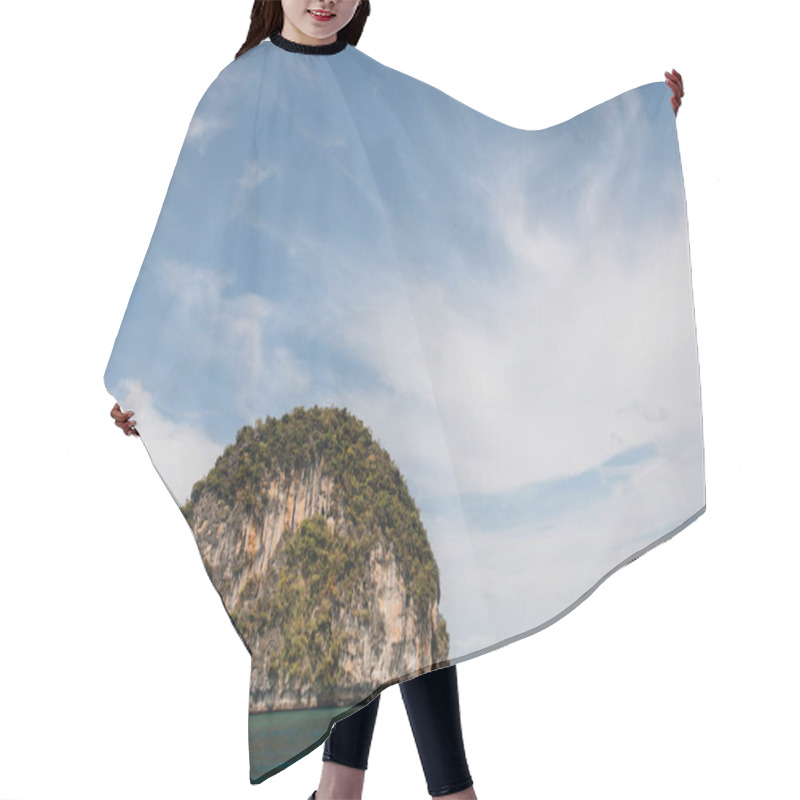 Personality  Krabi Hair Cutting Cape