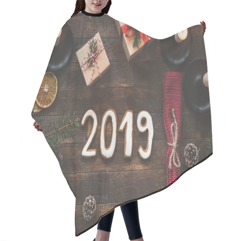 Personality  New Year Or Christmas Table Setting With 2019 Letters Hair Cutting Cape