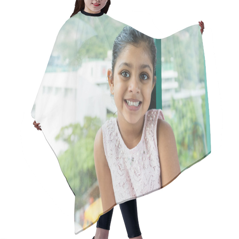 Personality  Little Girl Sitting Near Window Hair Cutting Cape