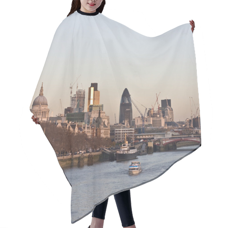 Personality  London Hair Cutting Cape