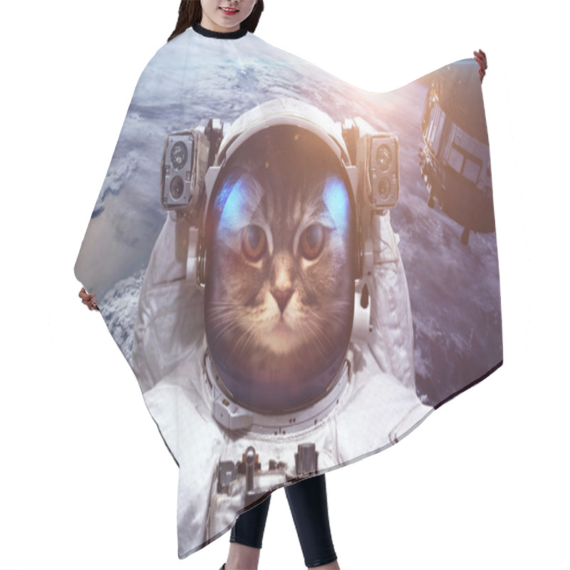 Personality  Astronaut Cat In Outer Space Against The Backdrop Of The Planet Earth. Elements Of This Image Furnished By NASA Hair Cutting Cape