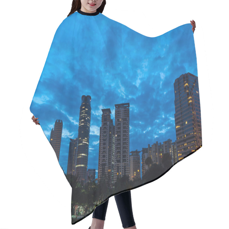 Personality  KL Sunrise Hair Cutting Cape