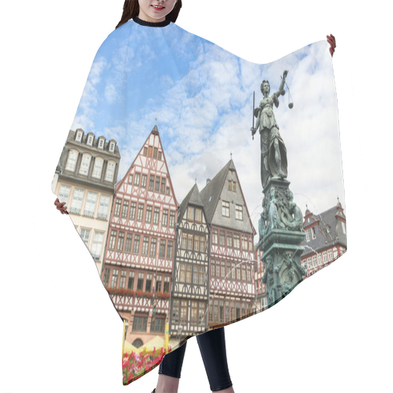 Personality  Frankfurt Old Town Hair Cutting Cape