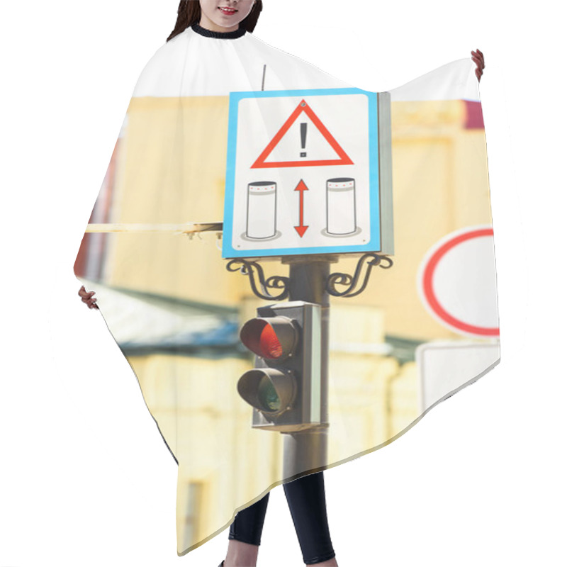 Personality  Close Up View Of Road Signs And Semaphore With Blurred Background Hair Cutting Cape