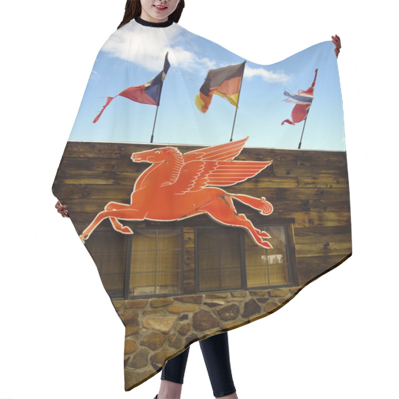 Personality  Red Flying Horse Sign Hair Cutting Cape