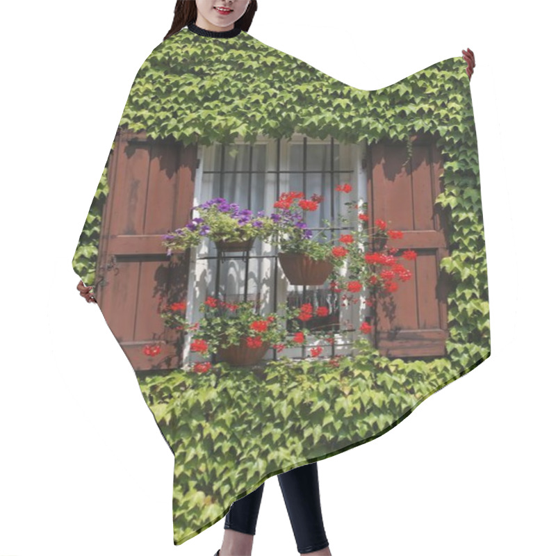 Personality  Window With Folding Loading Hair Cutting Cape