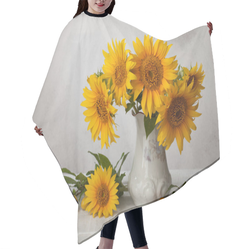 Personality  Bouquet  Of Sunflowers Hair Cutting Cape