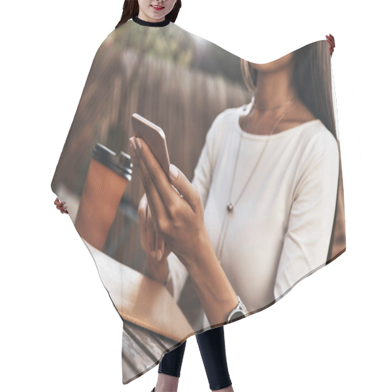 Personality  Woman Holding Smart Phone  Hair Cutting Cape