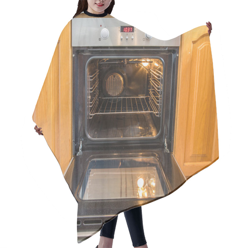 Personality  Open Oven With Hot Air Ventilation Hair Cutting Cape