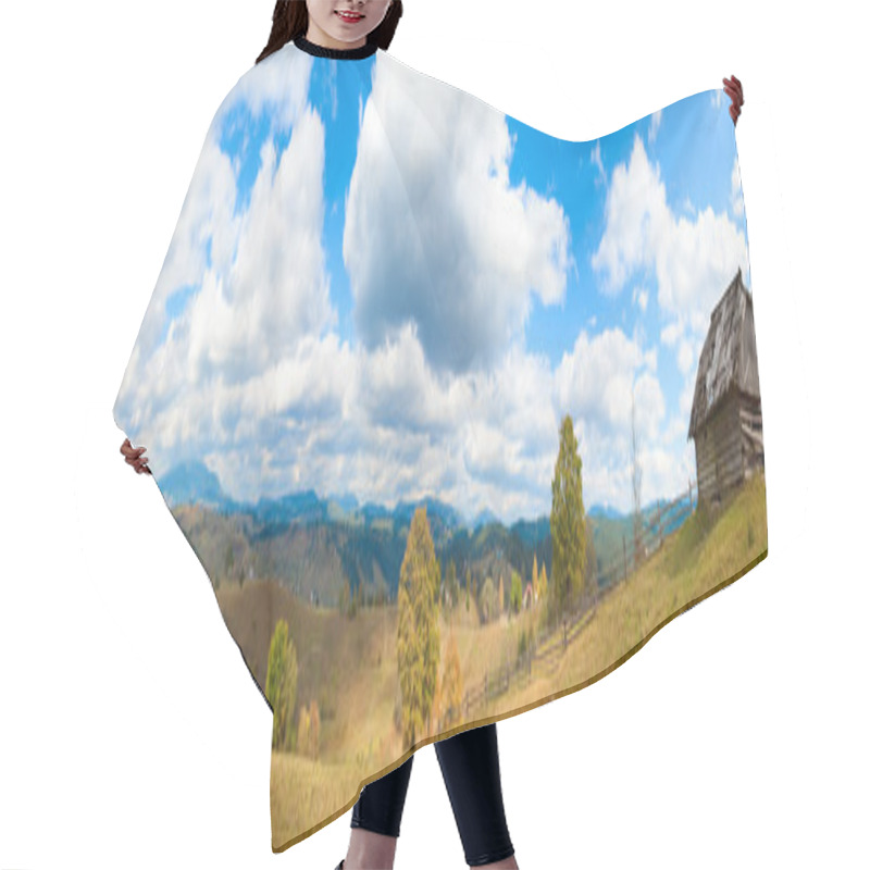 Personality  Autumn Mountain Village Hair Cutting Cape