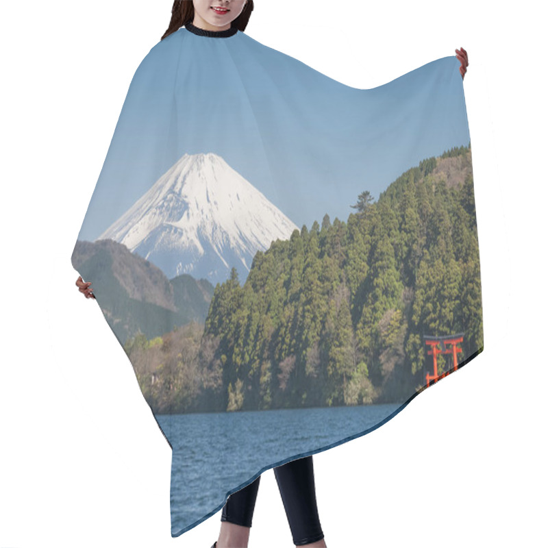 Personality  Beautiful Lake Ashi  Hair Cutting Cape