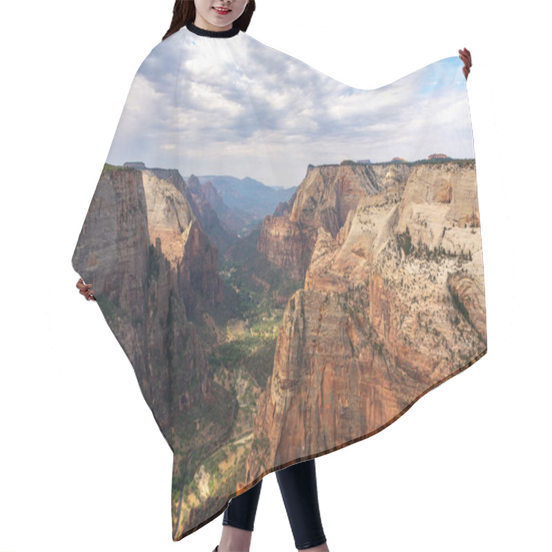 Personality  Looking Out From Observation Point Over Zion Canyon With Views Of Angels Landing And The Zion Scenic Drive.  Zion National Park, Utah, USA. Hair Cutting Cape