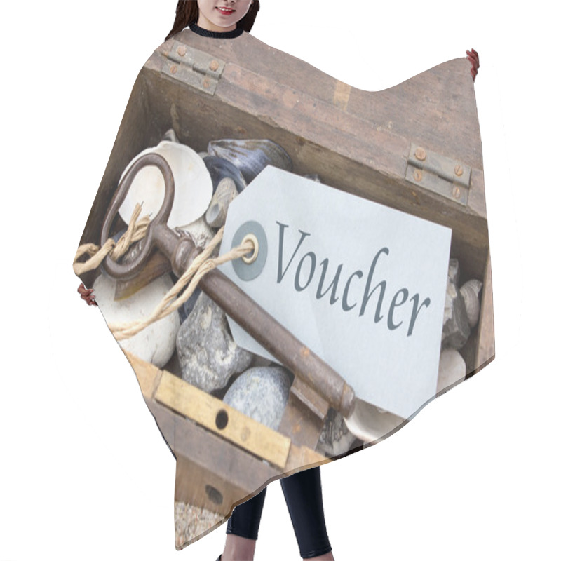 Personality  Voucher In A Wooden Box Hair Cutting Cape