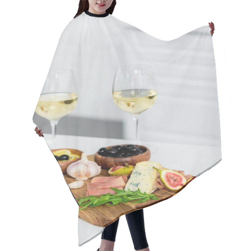 Personality  Close-up View Of Glasses Of Wine And Delicious Snacks On Wooden Board On Table     Hair Cutting Cape