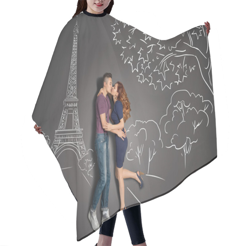 Personality  Romantic Kiss In Paris. Hair Cutting Cape