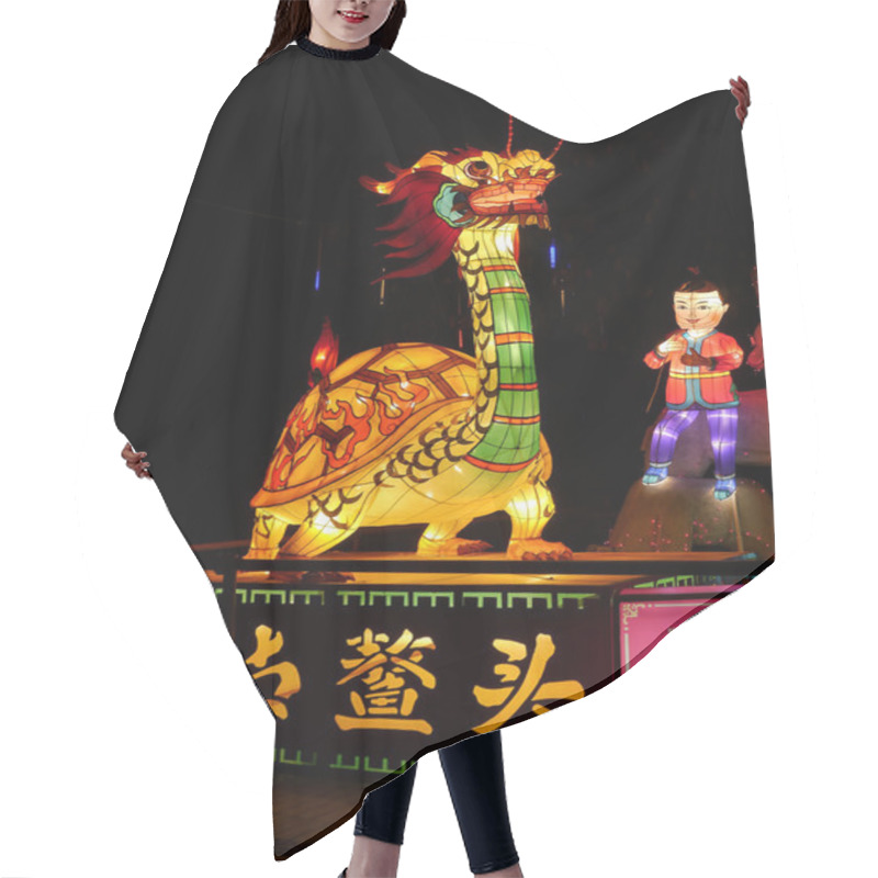 Personality  Chinese Lanterns Hair Cutting Cape