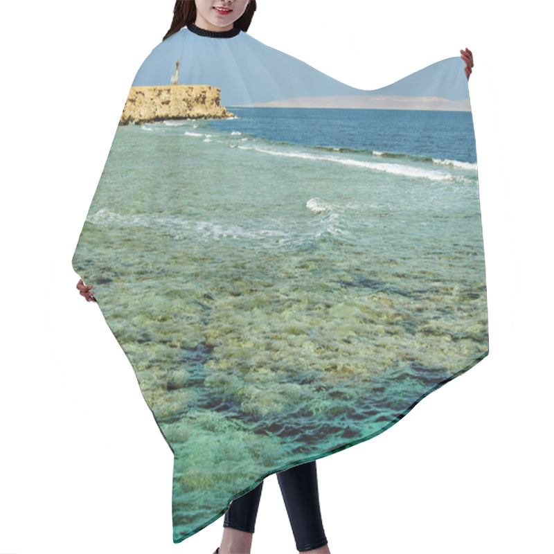 Personality  Red Sea Hair Cutting Cape