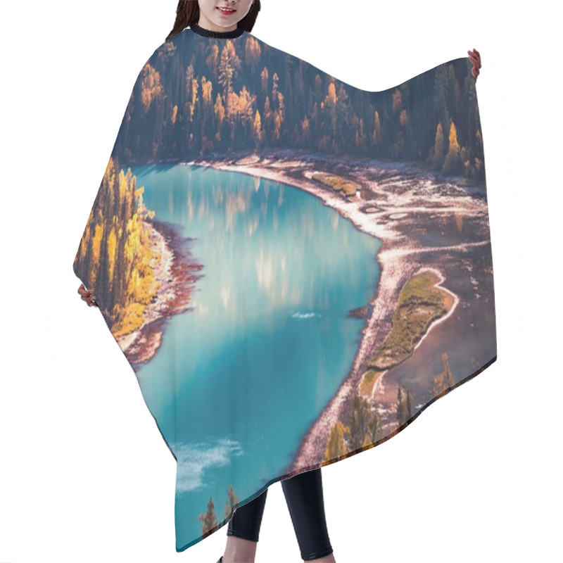 Personality  Xinjiang Kanas River Moon Bay Autumn Scenery Hair Cutting Cape