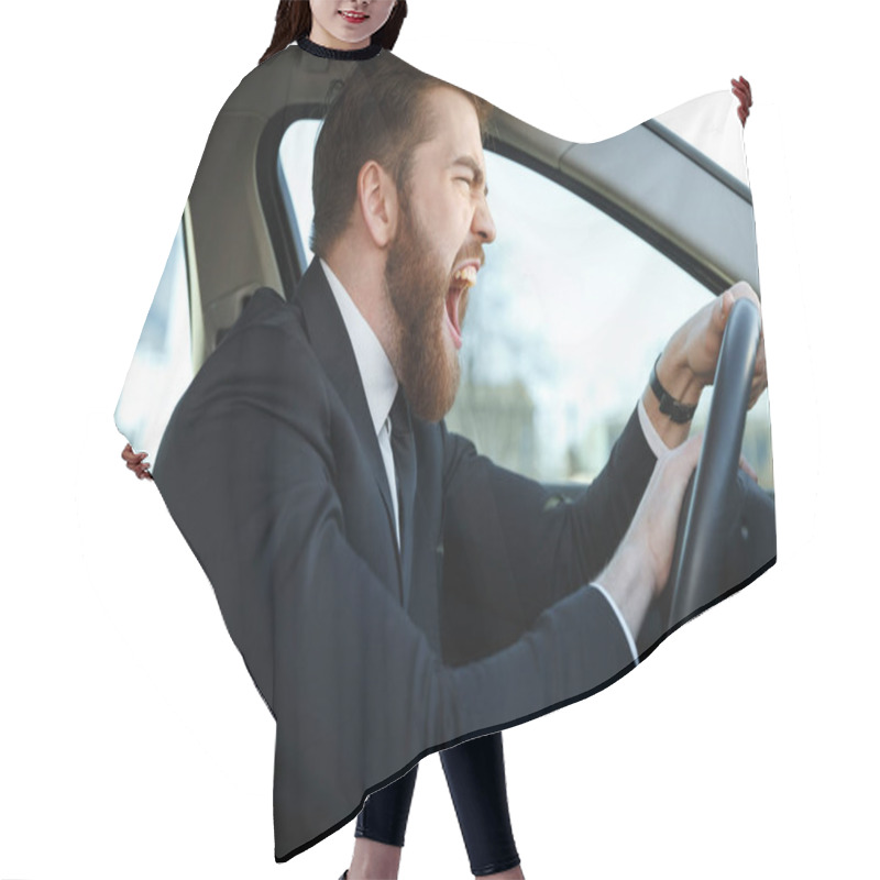 Personality  Side View Of Screaming Business Man Driving And Beeps Hair Cutting Cape