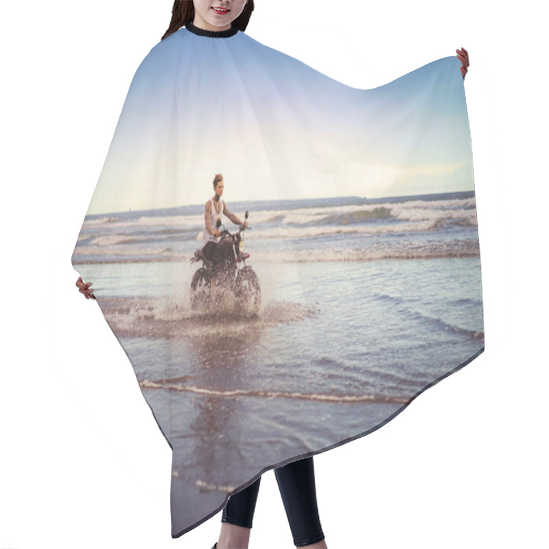 Personality  Waves Hair Cutting Cape