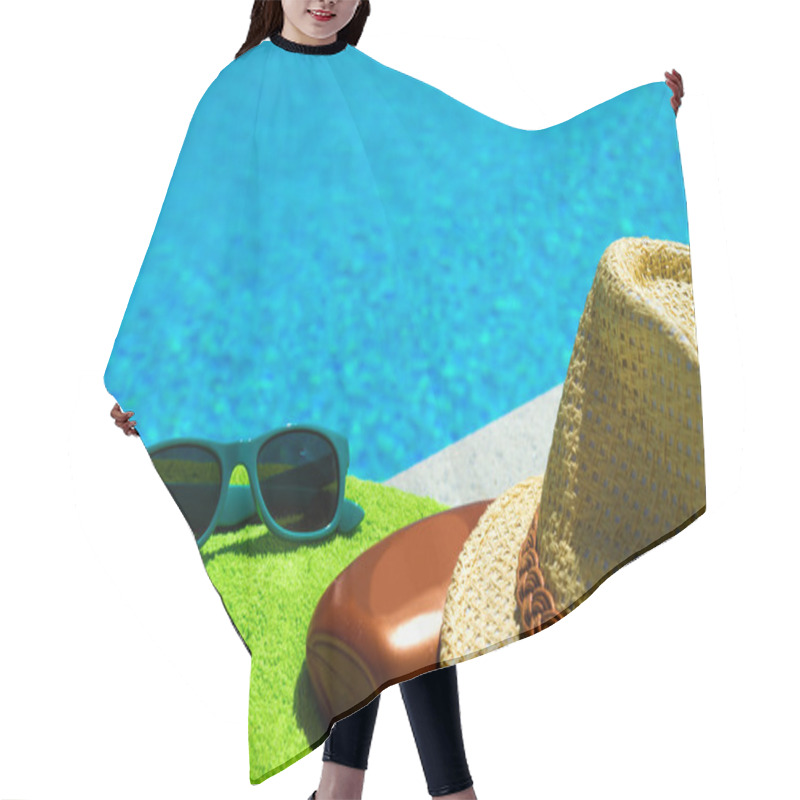 Personality  Having A Sunbath Hair Cutting Cape