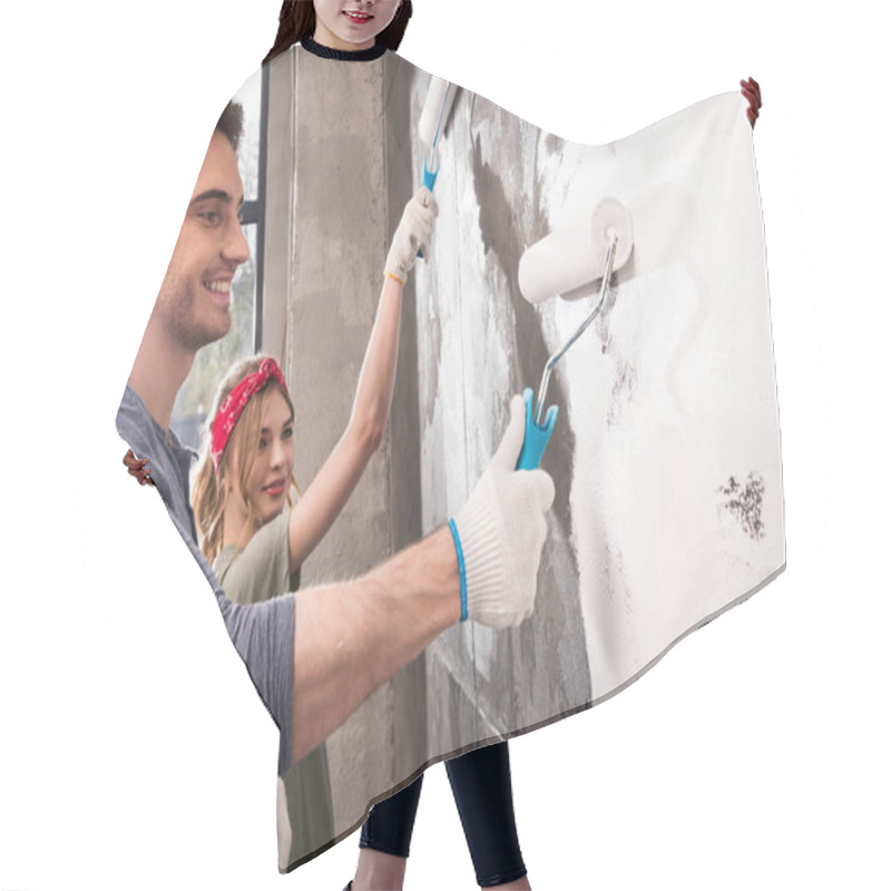 Personality  Couple Painting Wall Hair Cutting Cape