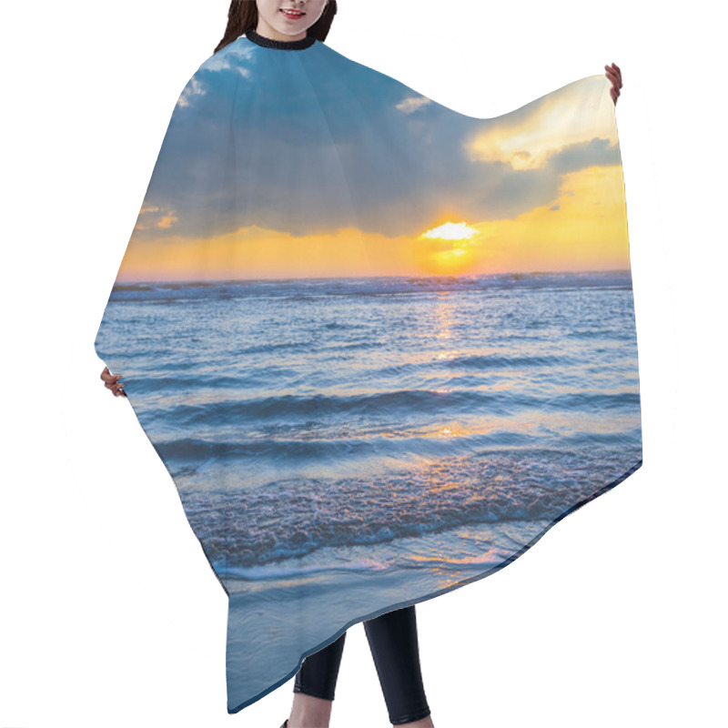 Personality  Wide Sandy Sea Beach At The Sunset, Natural Summer Sea Vacation Scene Hair Cutting Cape