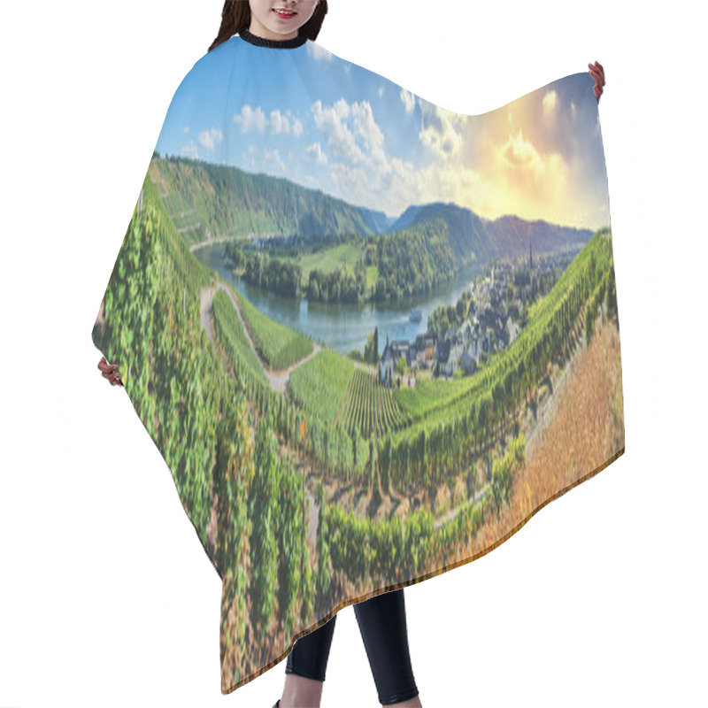 Personality  Panoramic Landscape With Autumn Vineyards Hair Cutting Cape