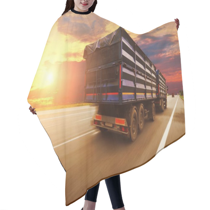 Personality  Rear View Of Big Truck Hair Cutting Cape