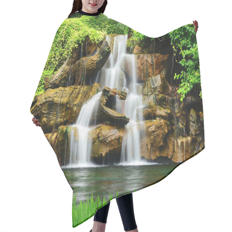 Personality  Artificial Waterfall Hair Cutting Cape