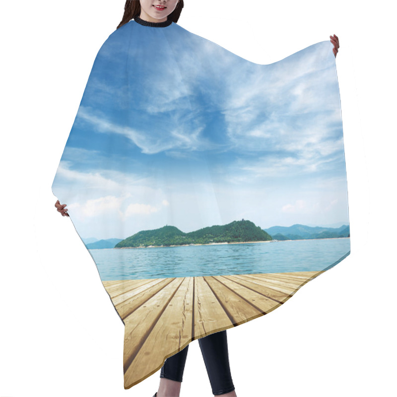 Personality  Platform Beside Sea Hair Cutting Cape