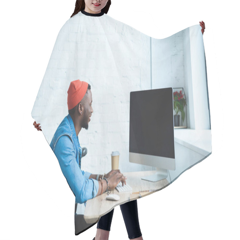 Personality  African American Man Typing On Keyboard By Working Table Hair Cutting Cape