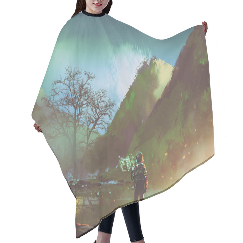 Personality   The Astronaut Exploring Living Things On The Planet Hair Cutting Cape